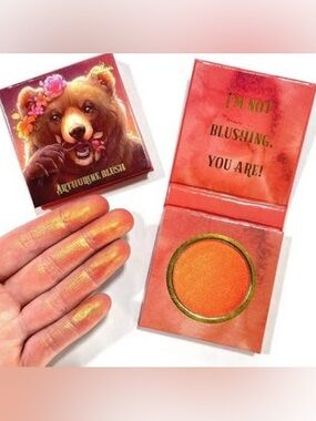 Menagerie Cosmetics Single powder Glowing Blush in Best Buds Brand New No Box.